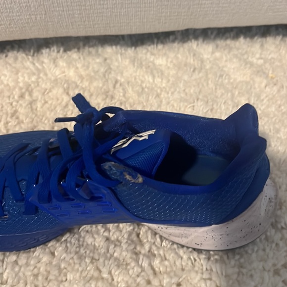 Kyrie racer blue 2 TB - Picture 9 of 9